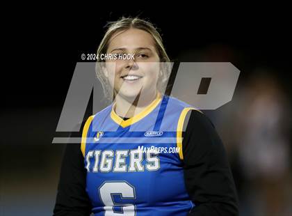 Thumbnail 2 in Red Mountain vs Marana (AIA 6A Semifinal) photogallery.