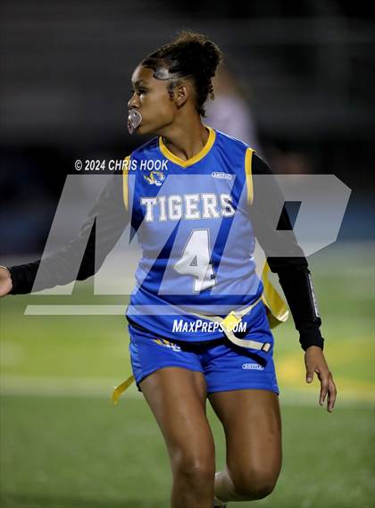 Thumbnail 1 in Red Mountain vs Marana (AIA 6A Semifinal) photogallery.