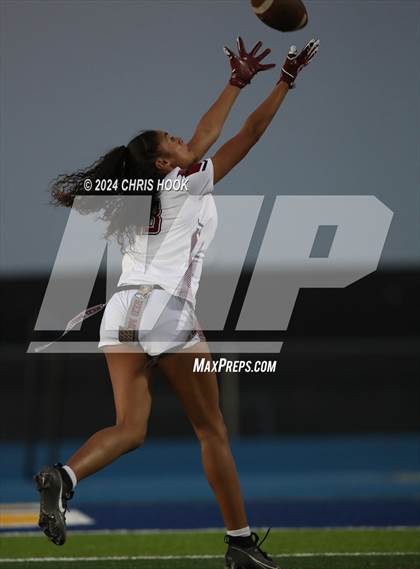 Thumbnail 2 in Red Mountain vs Marana (AIA 6A Semifinal) photogallery.