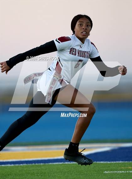 Thumbnail 2 in Red Mountain vs Marana (AIA 6A Semifinal) photogallery.