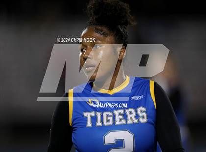 Thumbnail 1 in Red Mountain vs Marana (AIA 6A Semifinal) photogallery.