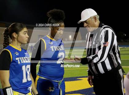 Thumbnail 1 in Red Mountain vs Marana (AIA 6A Semifinal) photogallery.
