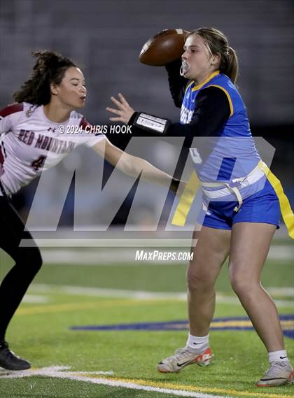 Thumbnail 3 in Red Mountain vs Marana (AIA 6A Semifinal) photogallery.
