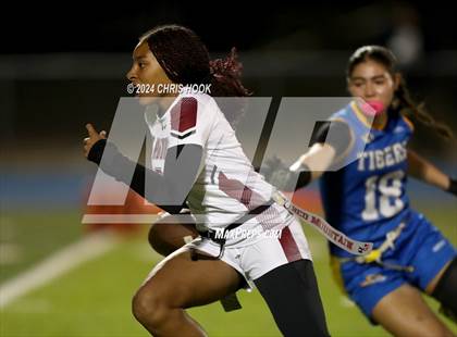Thumbnail 2 in Red Mountain vs Marana (AIA 6A Semifinal) photogallery.