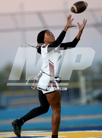 Thumbnail 1 in Red Mountain vs Marana (AIA 6A Semifinal) photogallery.
