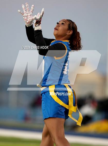 Thumbnail 2 in Red Mountain vs Marana (AIA 6A Semifinal) photogallery.
