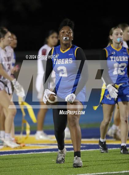 Thumbnail 3 in Red Mountain vs Marana (AIA 6A Semifinal) photogallery.
