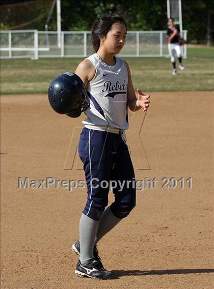 Thumbnail 3 in Glendale @ Flintridge Prep photogallery.