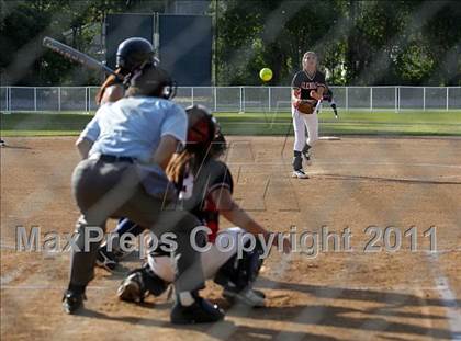 Thumbnail 3 in Glendale @ Flintridge Prep photogallery.