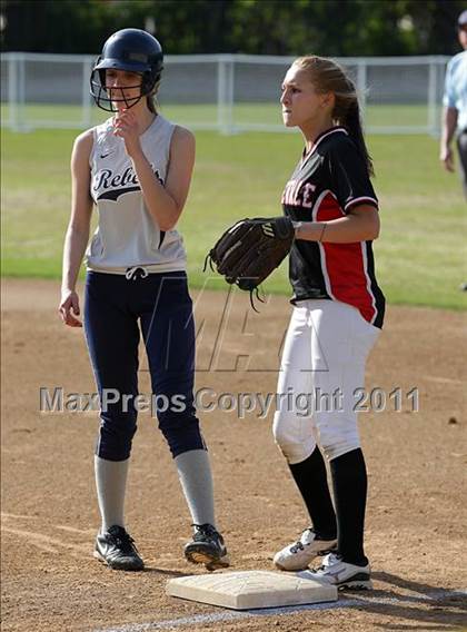 Thumbnail 1 in Glendale @ Flintridge Prep photogallery.