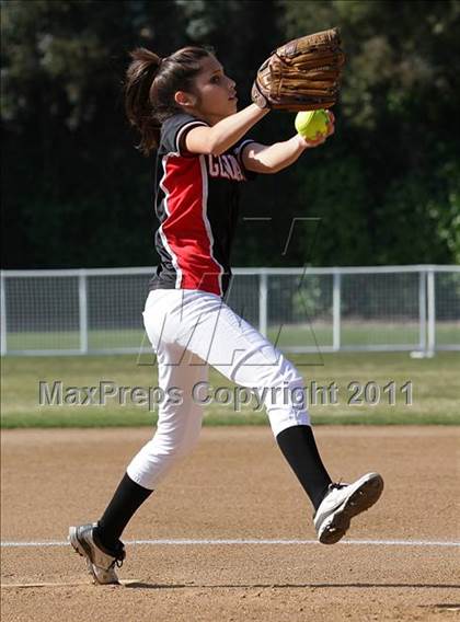 Thumbnail 2 in Glendale @ Flintridge Prep photogallery.