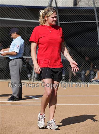 Thumbnail 2 in Glendale @ Flintridge Prep photogallery.