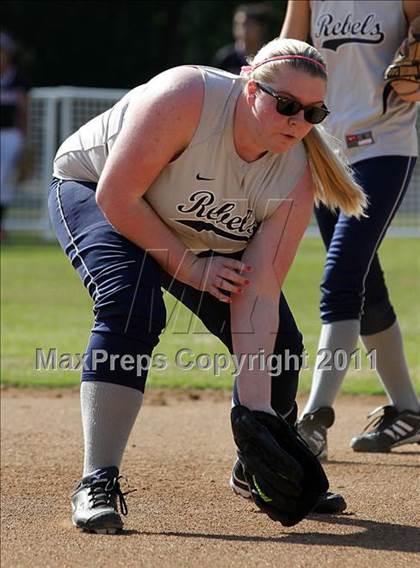Thumbnail 3 in Glendale @ Flintridge Prep photogallery.