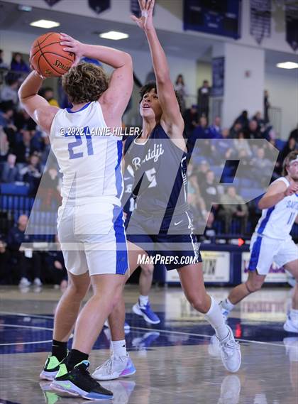 Thumbnail 2 in Sartell-St. Stephen vs. Bemidji photogallery.