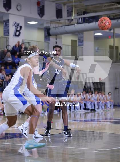 Thumbnail 1 in Sartell-St. Stephen vs. Bemidji photogallery.