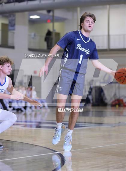 Thumbnail 3 in Sartell-St. Stephen vs. Bemidji photogallery.