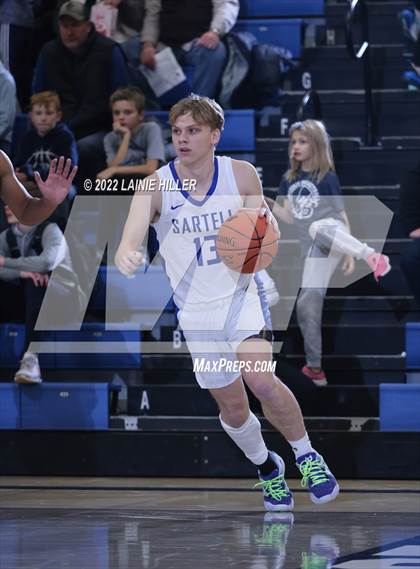 Thumbnail 1 in Sartell-St. Stephen vs. Bemidji photogallery.