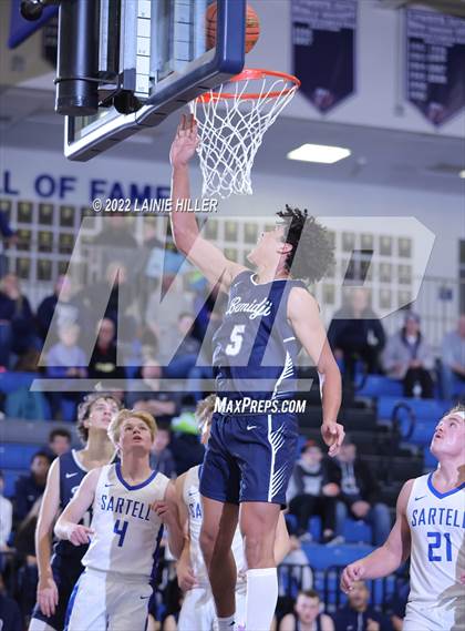 Thumbnail 3 in Sartell-St. Stephen vs. Bemidji photogallery.