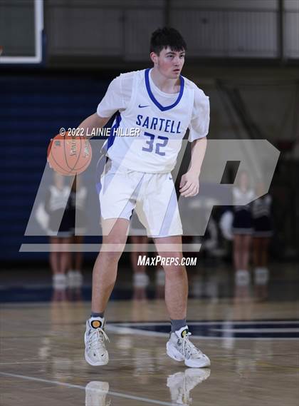 Thumbnail 2 in Sartell-St. Stephen vs. Bemidji photogallery.