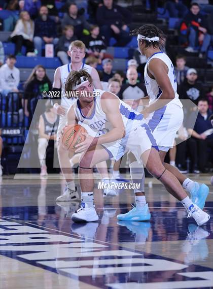 Thumbnail 2 in Sartell-St. Stephen vs. Bemidji photogallery.