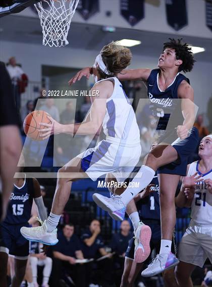 Thumbnail 3 in Sartell-St. Stephen vs. Bemidji photogallery.