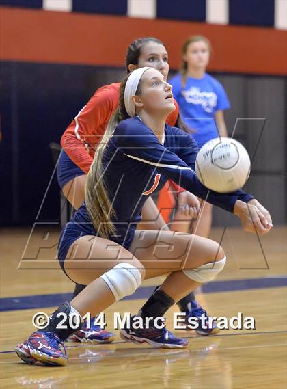 Thumbnail 1 in Indian Rocks Christian vs Osceola (Indian Rocks Pre-Season Varsity Tournament) photogallery.