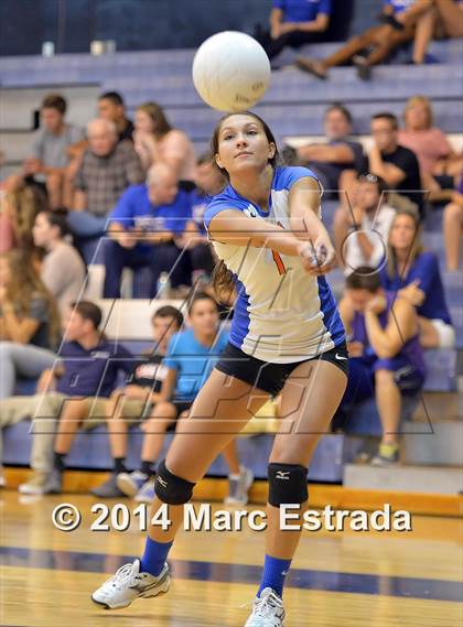 Thumbnail 2 in Indian Rocks Christian vs Osceola (Indian Rocks Pre-Season Varsity Tournament) photogallery.