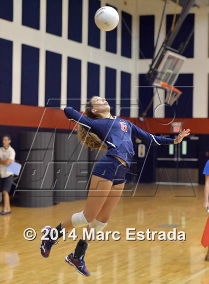 Thumbnail 2 in Indian Rocks Christian vs Osceola (Indian Rocks Pre-Season Varsity Tournament) photogallery.