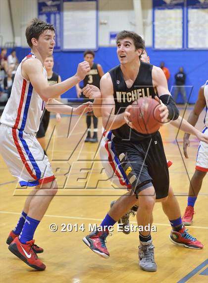 Thumbnail 3 in Mitchell vs. Northside Christian 2014 Mustang Christmas Tournament photogallery.