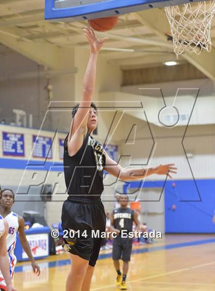 Thumbnail 2 in Mitchell vs. Northside Christian 2014 Mustang Christmas Tournament photogallery.