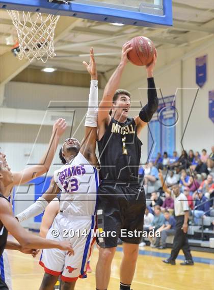 Thumbnail 1 in Mitchell vs. Northside Christian 2014 Mustang Christmas Tournament photogallery.