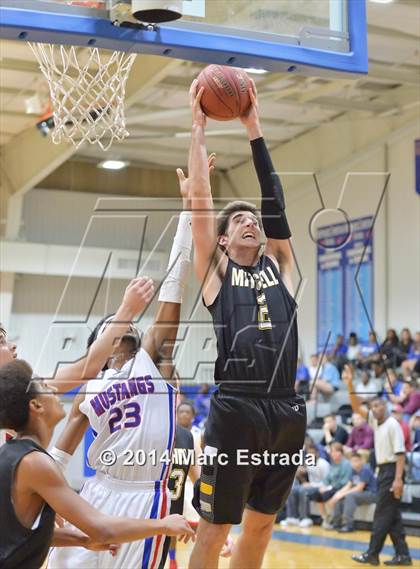 Thumbnail 3 in Mitchell vs. Northside Christian 2014 Mustang Christmas Tournament photogallery.