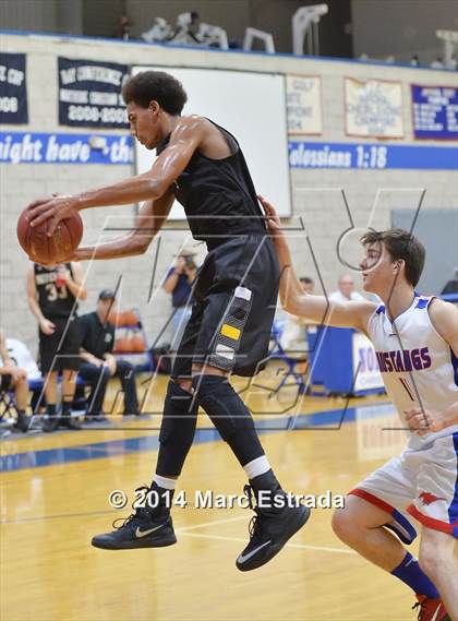 Thumbnail 1 in Mitchell vs. Northside Christian 2014 Mustang Christmas Tournament photogallery.
