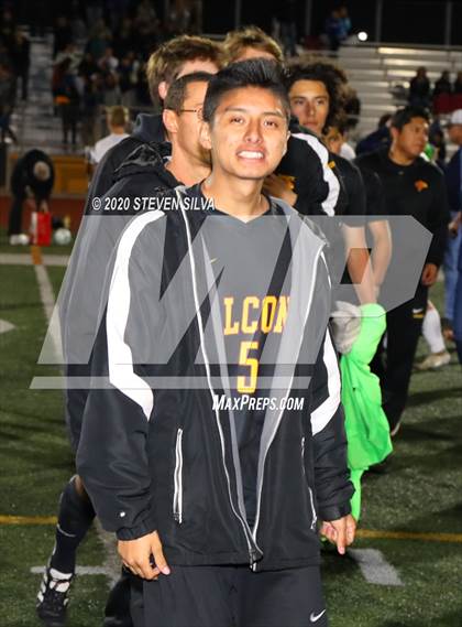 Thumbnail 3 in Torrey Pines Soccer (Extending the Season) photogallery.