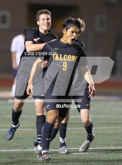 Thumbnail 1 in Torrey Pines Soccer (Extending the Season) photogallery.