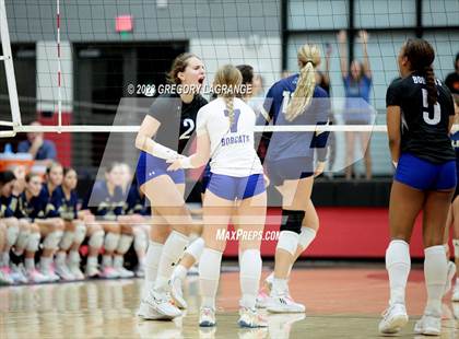 Thumbnail 3 in Keller vs Byron Nelson (UIL 6A Volleyball Regional Quarter Finals) photogallery.
