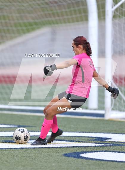Thumbnail 2 in Vandegrift vs. Memorial photogallery.