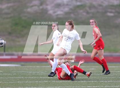 Thumbnail 3 in Vandegrift vs. Memorial photogallery.