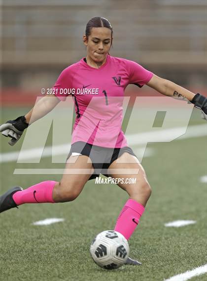 Thumbnail 2 in Vandegrift vs. Memorial photogallery.