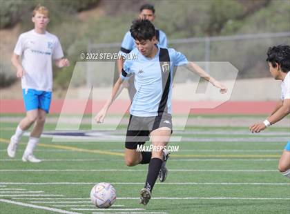 Thumbnail 1 in Eastlake vs. San Ysidro (44th Annual Grossmont Holiday Tournament) photogallery.
