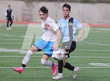Thumbnail 2 in Eastlake vs. San Ysidro (44th Annual Grossmont Holiday Tournament) photogallery.