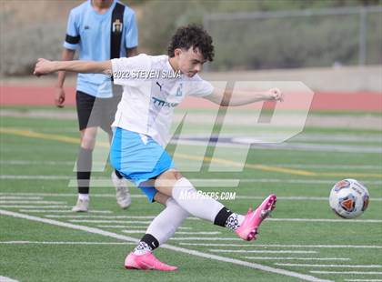 Thumbnail 3 in Eastlake vs. San Ysidro (44th Annual Grossmont Holiday Tournament) photogallery.