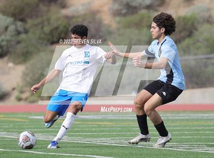 Thumbnail 3 in Eastlake vs. San Ysidro (44th Annual Grossmont Holiday Tournament) photogallery.