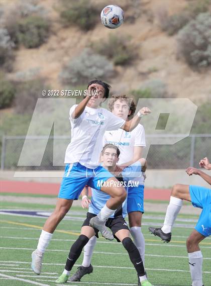 Thumbnail 2 in Eastlake vs. San Ysidro (44th Annual Grossmont Holiday Tournament) photogallery.