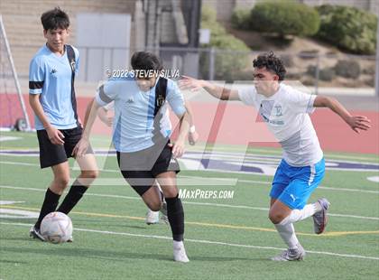 Thumbnail 2 in Eastlake vs. San Ysidro (44th Annual Grossmont Holiday Tournament) photogallery.