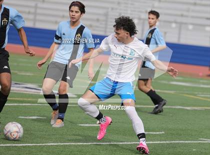 Thumbnail 1 in Eastlake vs. San Ysidro (44th Annual Grossmont Holiday Tournament) photogallery.
