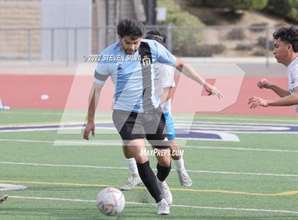Thumbnail 1 in Eastlake vs. San Ysidro (44th Annual Grossmont Holiday Tournament) photogallery.