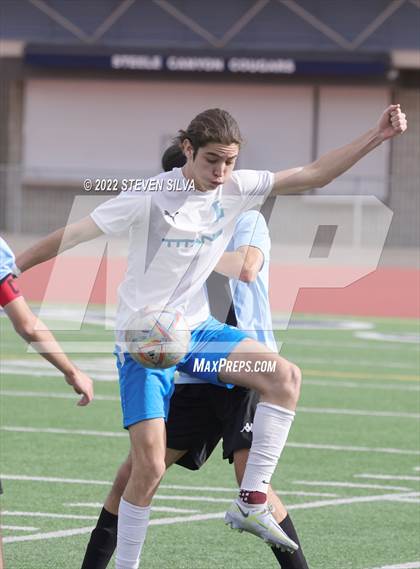 Thumbnail 3 in Eastlake vs. San Ysidro (44th Annual Grossmont Holiday Tournament) photogallery.