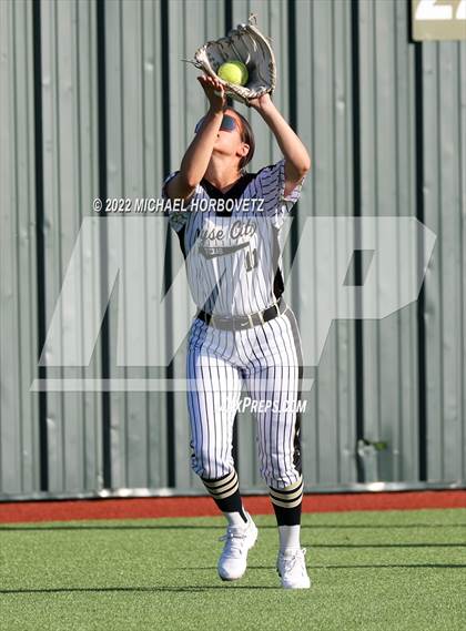 Thumbnail 1 in Royse City @ The Colony (UIL 5A Regional Semifinal) photogallery.