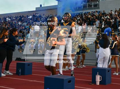 Thumbnail 1 in Serra @ Warren photogallery.